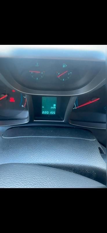 Gebraucht Chevrolet Orlando 141 PS (103 kW) 2011 Grau Van / Kleinbus