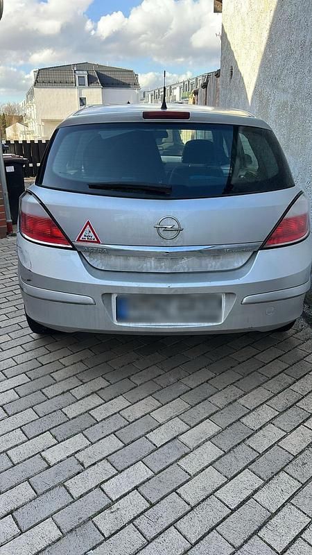 Usata Opel Astra 2004 Argento Utilitaria