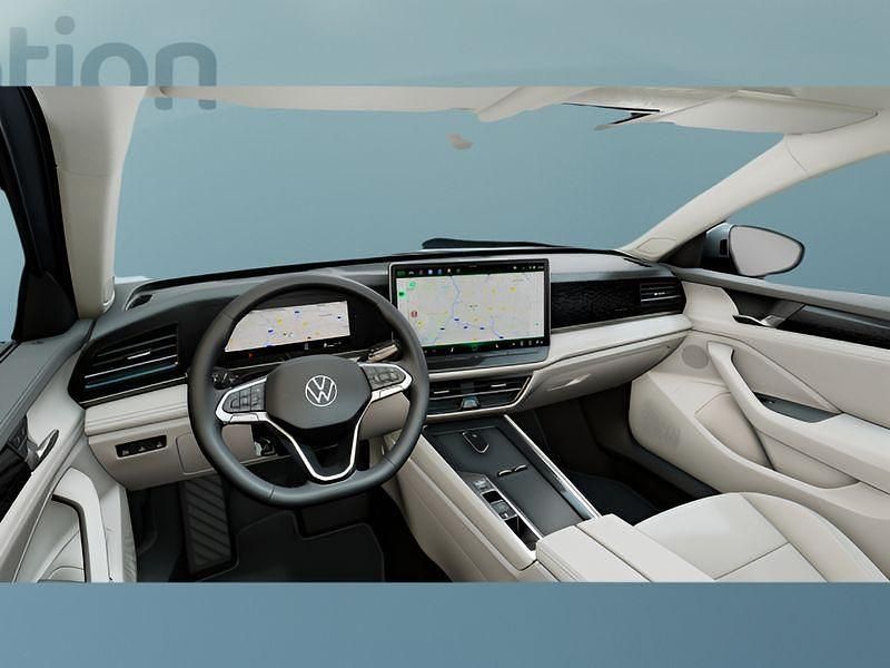 Silber Gebraucht 2025 VW Passat Kombi | 42.849 € (Guter Preis) - Bild 1/4