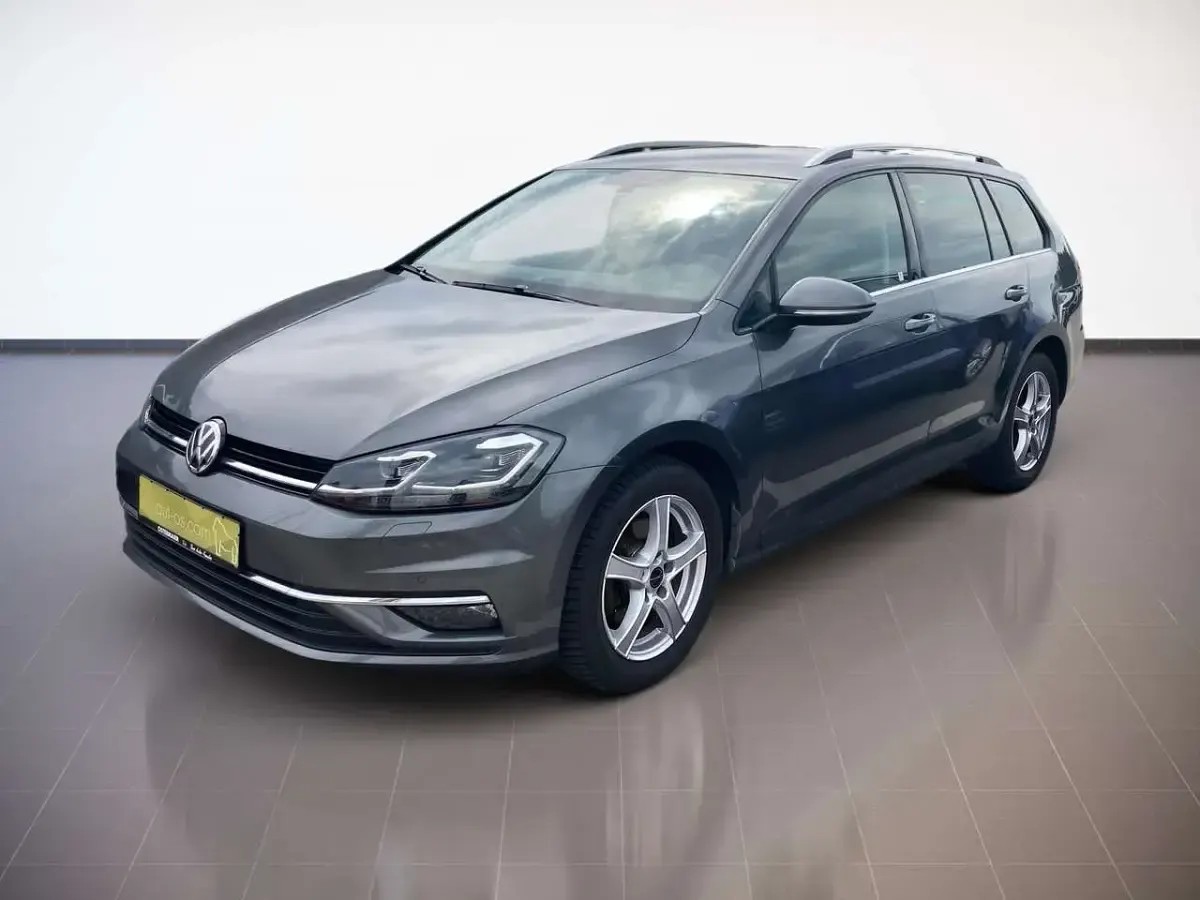 Gebraucht VW Golf VII Highline 150 PS (110 kW) 2018 Indiumgrau Kombi