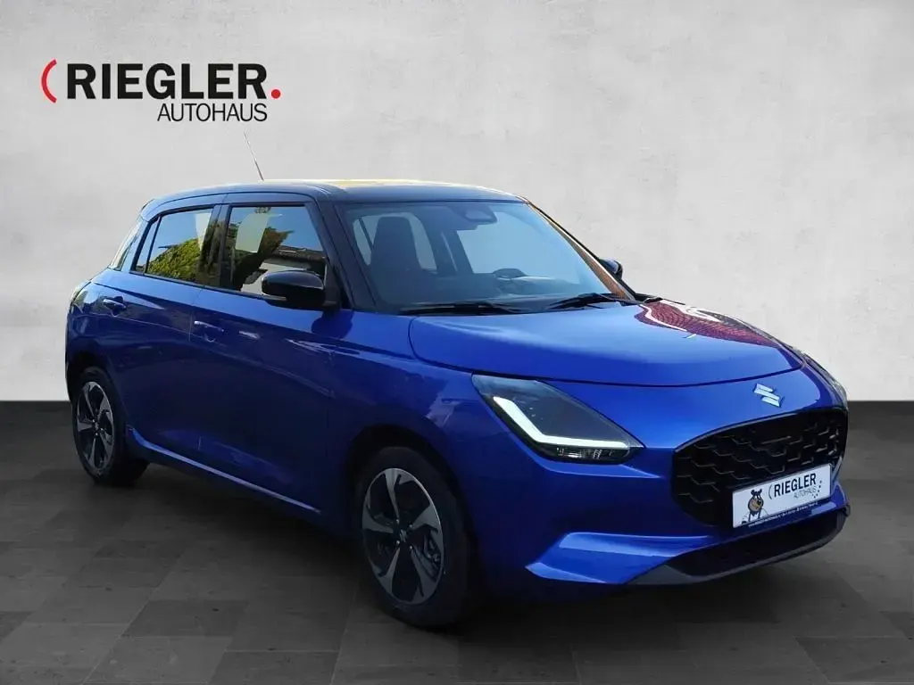 Neu Suzuki Swift Comfort+ 83 PS (61 kW) 2025 Blau Limousine
