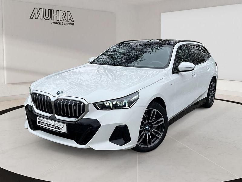 Gebraucht BMW i5 M Sport 250 kW (340 PS) 2025 Weiß Kombi