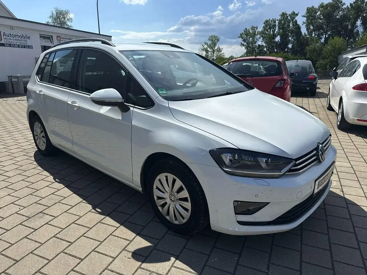 Gebraucht VW Golf VII 125 PS (91 kW) 2015 Weiß Limousine