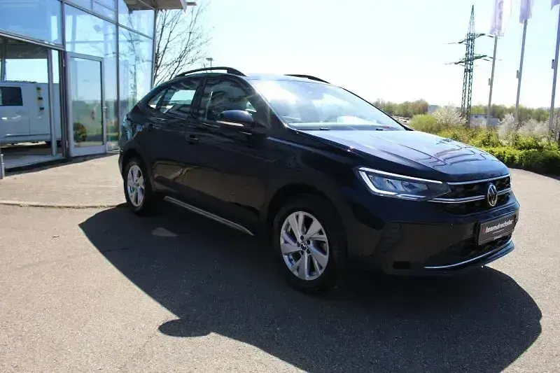 Używany VW Taigo 110 KM (80 kW) 2022 Czarny SUV