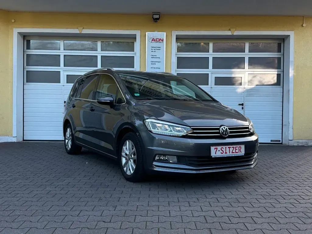 Gebraucht VW Touran Highline 150 PS (110 kW) 2017 Grau Van / Kleinbus