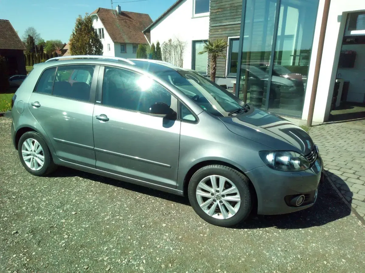 Gebraucht VW Golf Plus Cross Style 105 PS (77 kW) 2011 Grau Van / Kleinbus