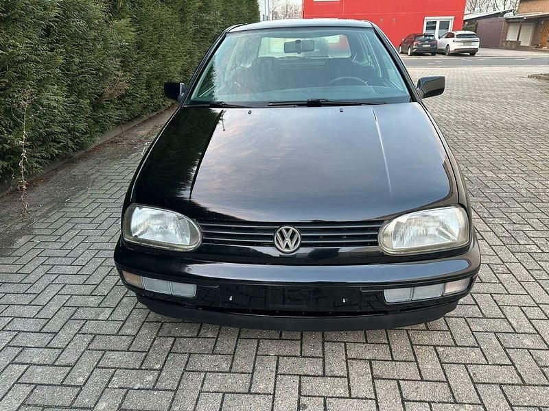 Gebraucht VW Golf III 60 PS (44 kW) 1997 Schwarz Kleinwagen
