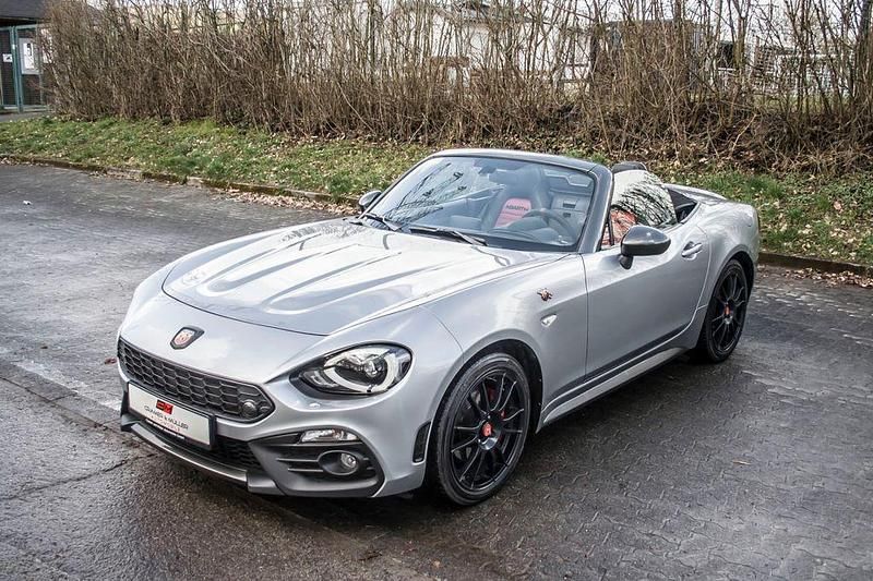 Gebraucht Abarth 124 Spider 170 PS (125 kW) 2018 Silber Cabrio