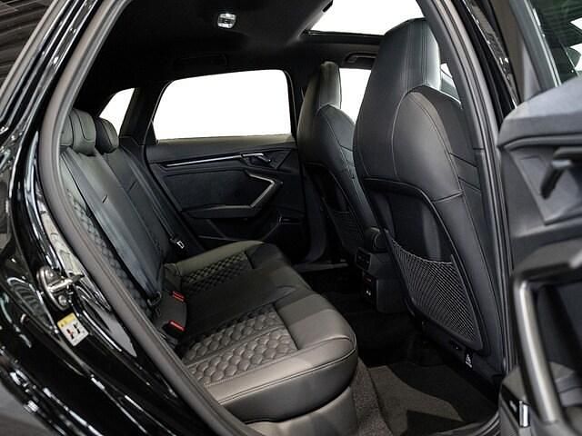 Gebraucht Audi RS3 Sportback Ambiente 400 PS (294 kW) 2026 Mythosschwarz metallic Kleinwagen