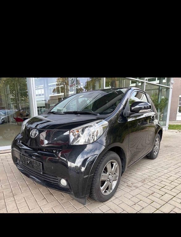 Schwarz Gebraucht 2009 Toyota iQ Kleinwagen | 6.690 € (Fairer Preis) - Bild 1/4