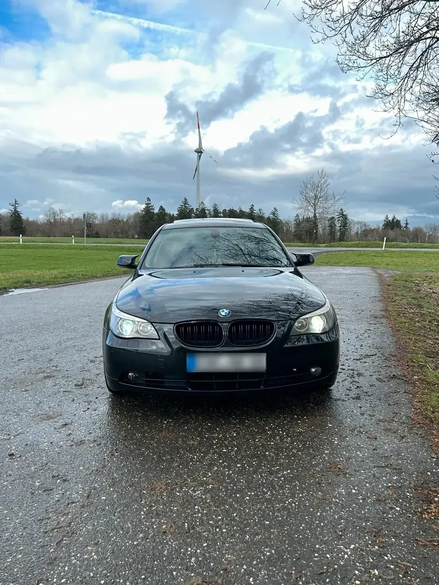 Gebraucht BMW 545 333 PS (244 kW) 2005 Schwarz Limousine