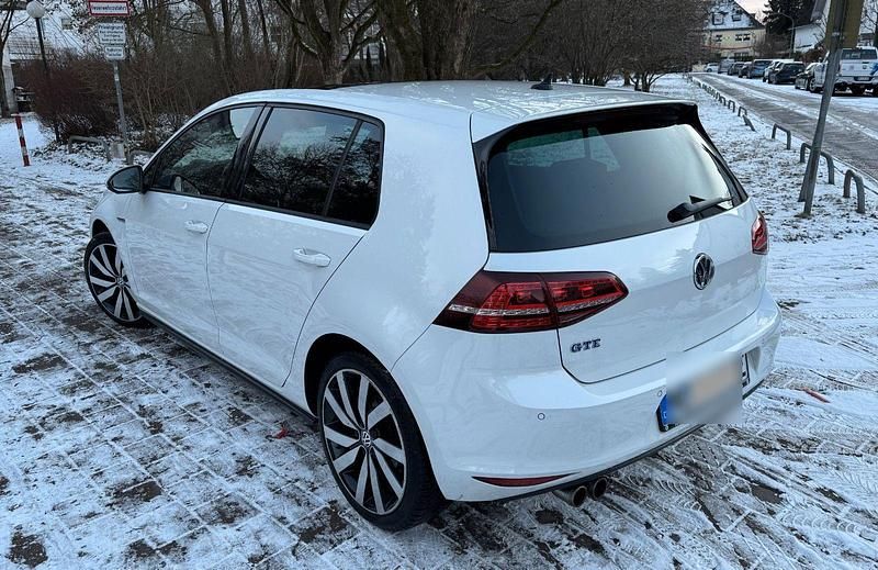 Gebraucht VW Golf VII GTE 204 PS (150 kW) 2015 Weiß Kleinwagen