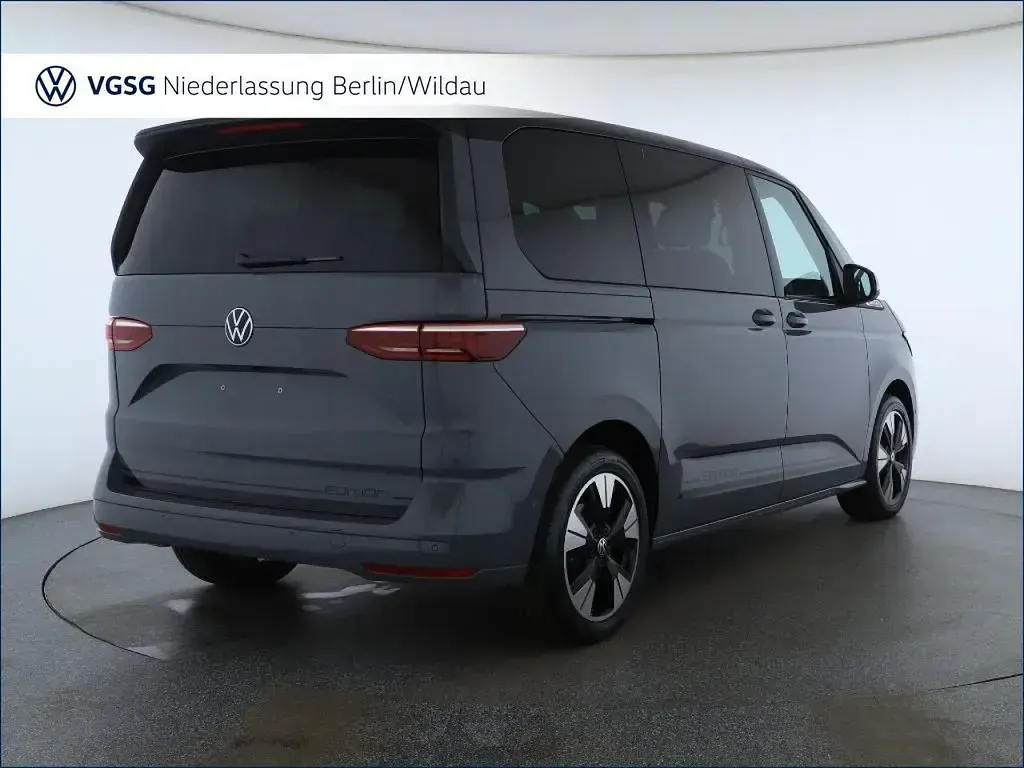 Gebraucht VW Multivan Edition 150 PS (110 kW) 2026 Grau Van / Kleinbus