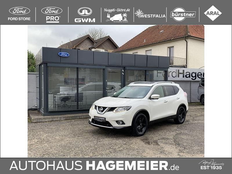 Weiß Gebraucht 2016 Nissan X-Trail Tekna SUV | 12.950 € (Fairer Preis) - Bild 1/4