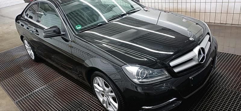 Gebraucht Mercedes C200 184 PS (135 kW) 2015 Schwarz Coupé