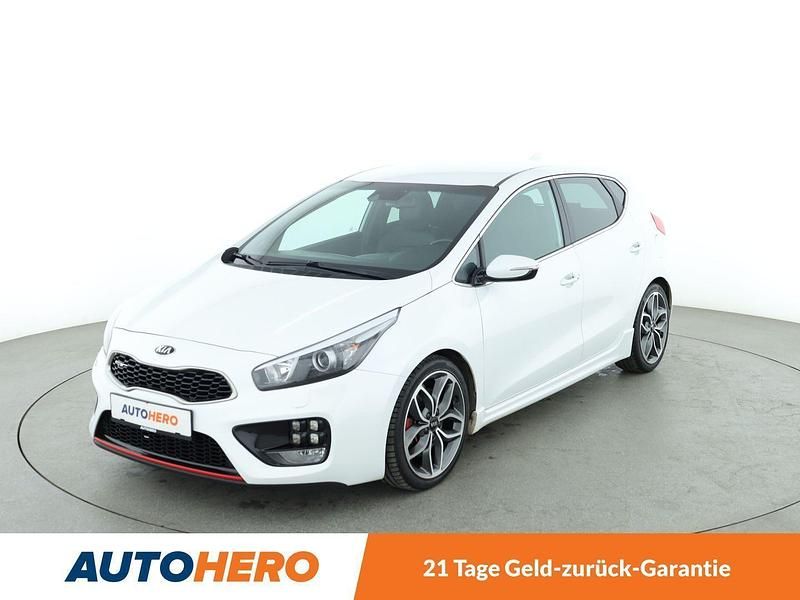 Weiß Gebraucht 2018 Kia Ceed GT-Track Limousine | 14.420 € (Fairer Preis) - Bild 1/3