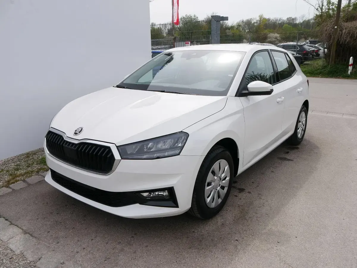 Käytetty Skoda Fabia Selection 95 HP (69 kW) 2026 Viistoperä