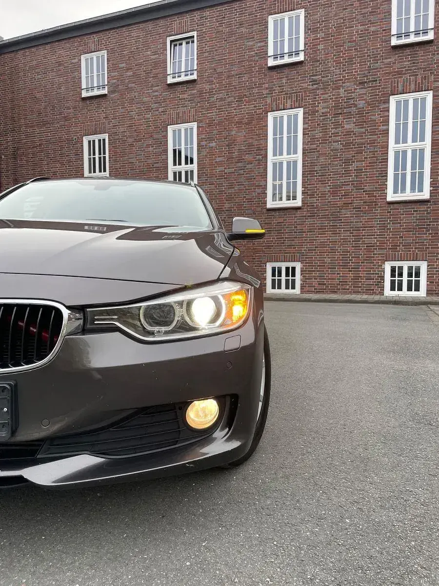 Gebraucht BMW 318 Luxury Line 143 PS (105 kW) 2014 Braun Kombi
