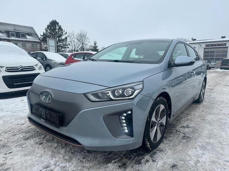 Gebraucht Hyundai Ioniq Style 88 kW (120 PS) 2019 Silber Kleinwagen
