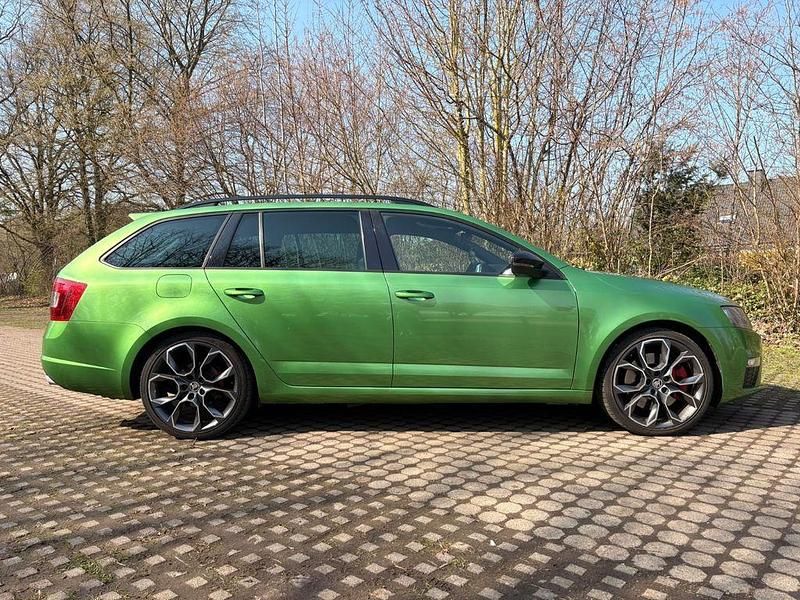 Gebraucht Skoda Octavia RS 220 PS (161 kW) 2018 Grün Kombi