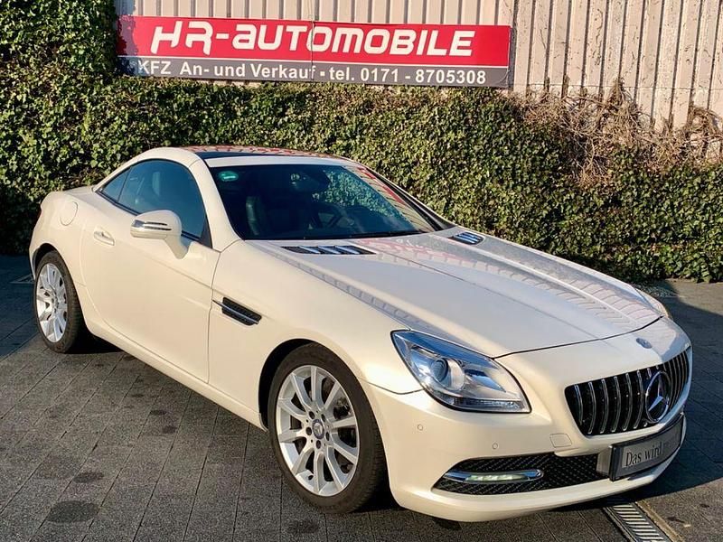 Gebraucht Mercedes SLK200 184 PS (135 kW) 2011 Weiß Cabrio