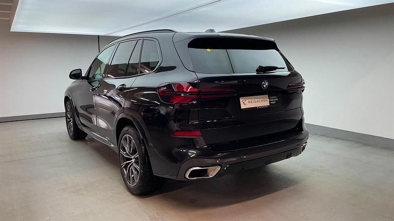 Gebraucht BMW X5 Efficient Dynamics 286 PS (210 kW) 2024 Saphirschwarz metallic SUV