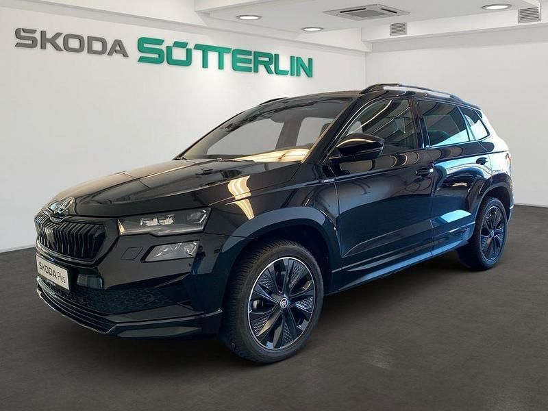 Schwarz Gebraucht 2024 Skoda Karoq SportLine SUV | 37.370 € (Teuer) - Bild 1/4