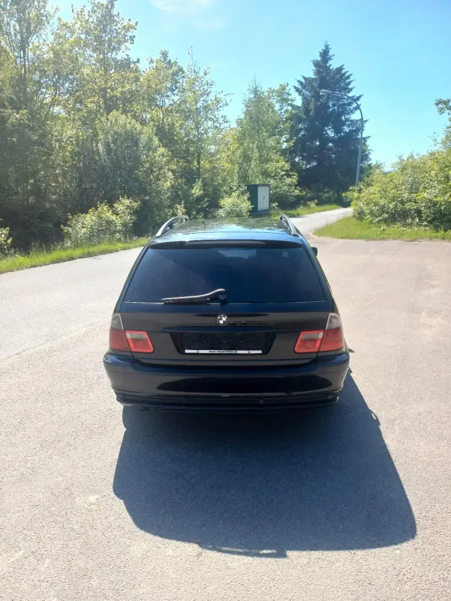 Gebraucht BMW 320 150 PS (110 kW) 2002 Schwarz Kombi