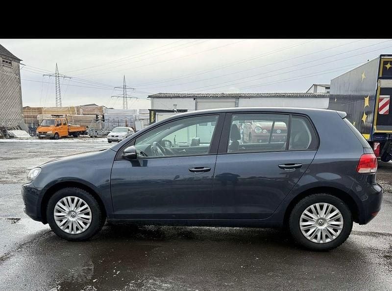 Gebraucht VW Golf VI 122 PS (89 kW) 2009 Blau Kleinwagen