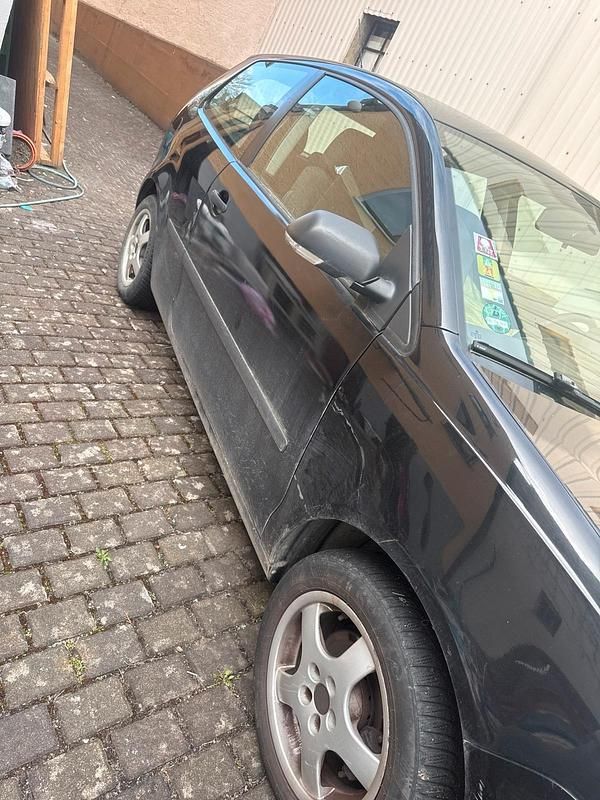 Gebraucht VW Polo 54 PS (39 kW) 2007 Schwarz Kleinwagen