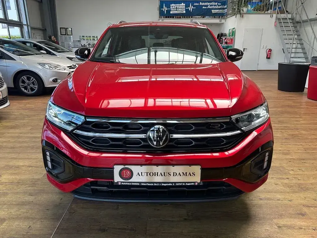 Second-hand VW T-Roc R-line 150 CP (110 kW) 2024 Roșu SUV