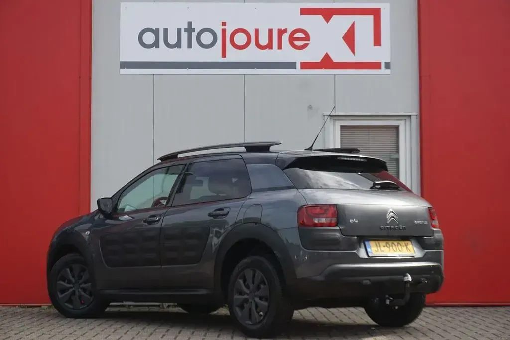 Used Citroën C4 Shine 101 HP (74 kW) 2016 Grey SUV