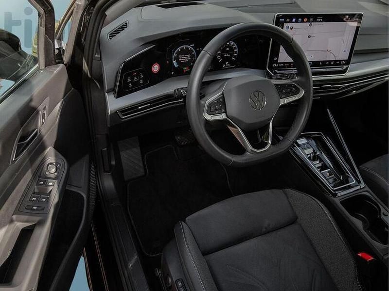 Gebraucht VW Golf VIII 150 PS (110 kW) 2025 Schwarz Kleinwagen