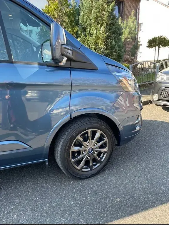 Gebraucht Ford Tourneo Custom Titanium X 185 PS (136 kW) 2020 Blau Van