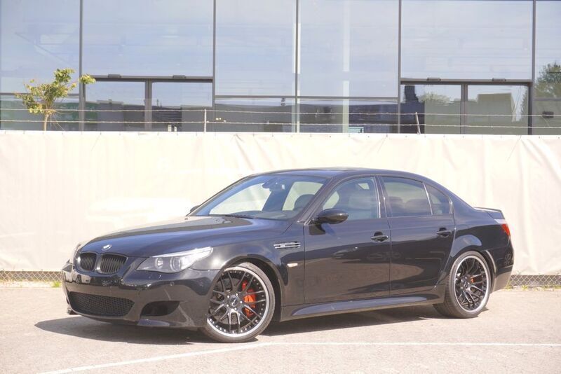Schwarz Gebraucht 2005 BMW M5 M Sport Limousine | 40.100 € (Teuer) - Bild 1/4