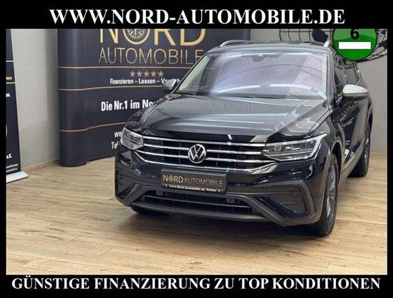 Deep black perleffek (metallic) Gebraucht 2022 VW Tiguan Allspace Life SUV | 27.900 € (Fairer Preis) - Bild 1/3