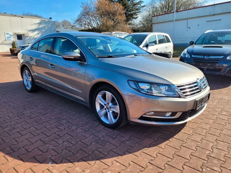 Usado VW CC 211 HP (155 kW) 2012 Castanho Sedan