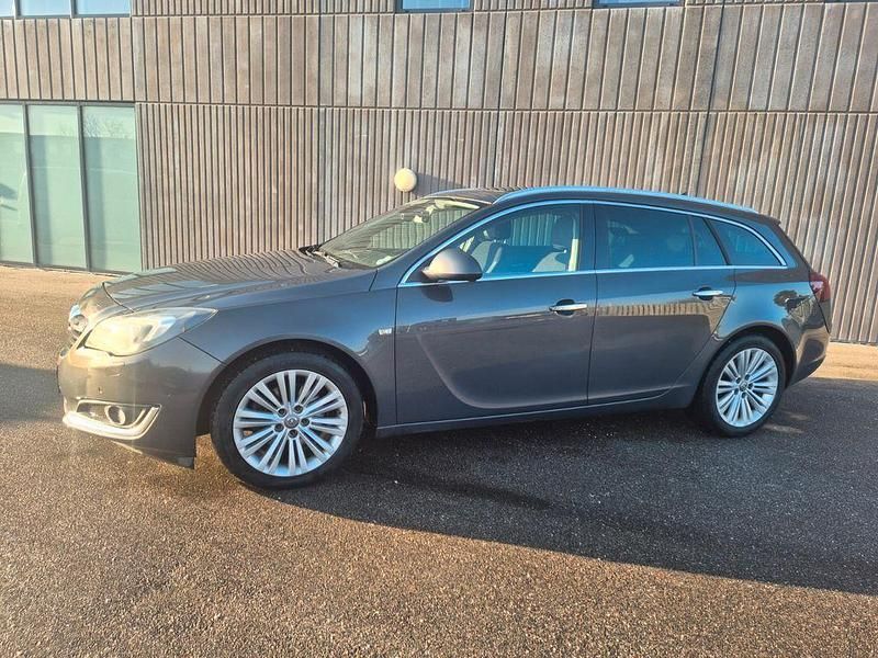 Gebraucht Opel Insignia Innovation 170 PS (125 kW) 2016 Grau Kombi