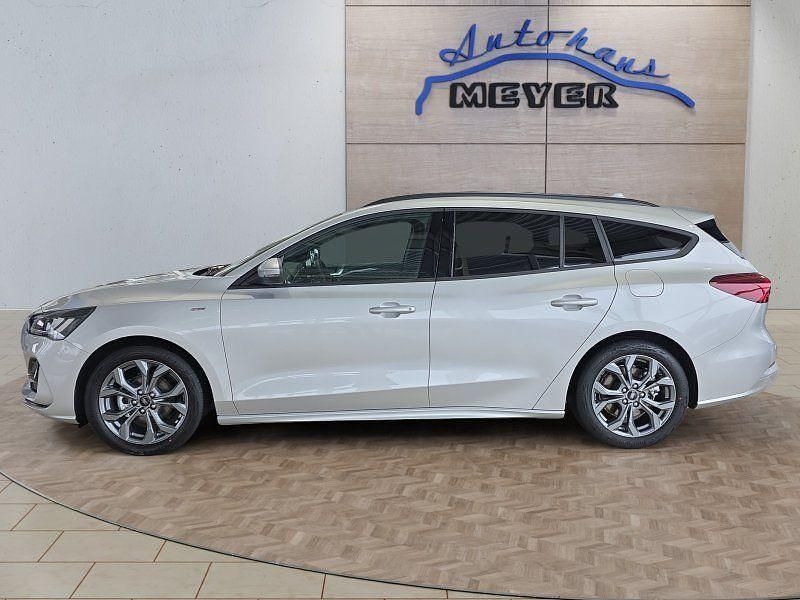 Neu Ford Focus ST-Line X 155 PS (114 kW) 2026 Silber Limousine