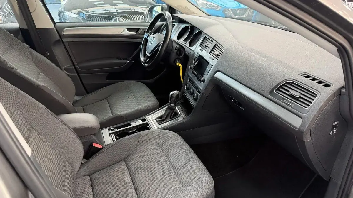 Gebraucht VW Golf VII 110 PS (80 kW) 2015 Grau Kombi