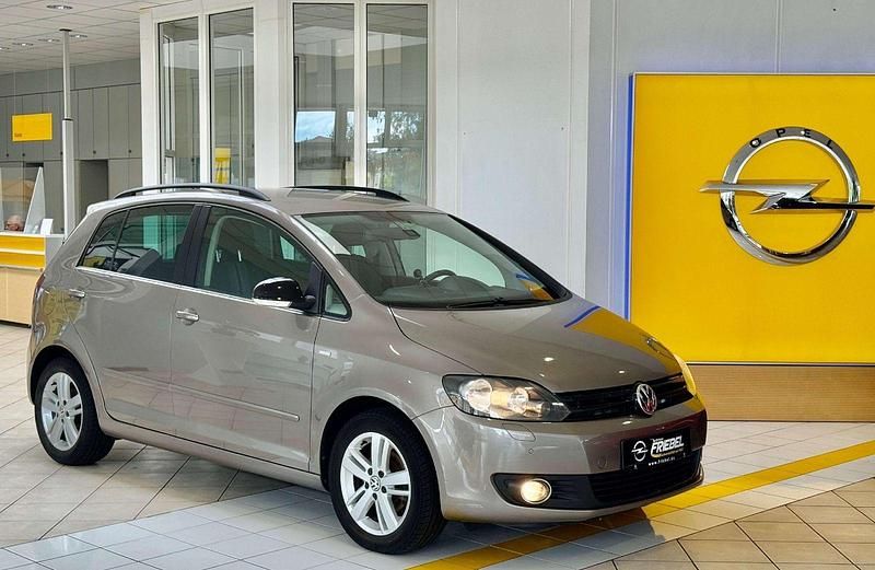 Kaschmirbraun metallic Gebraucht 2012 VW Golf Plus Match Van / Kleinbus | 6.995 € (Fairer Preis) - Bild 1/3
