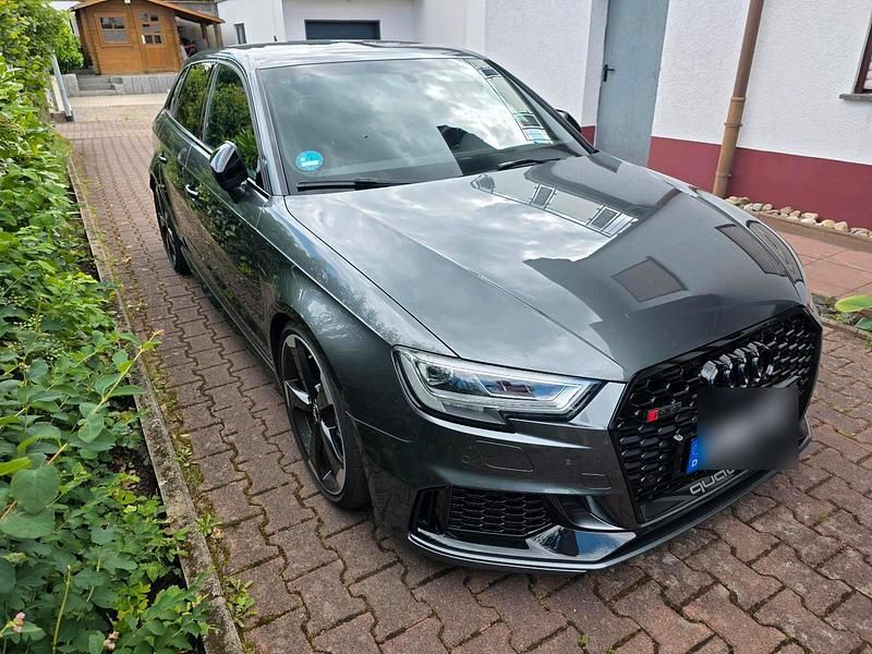 Grau Gebraucht 2019 Audi RS3 Kleinwagen | 39.500 € (Fairer Preis) - Bild 1/4