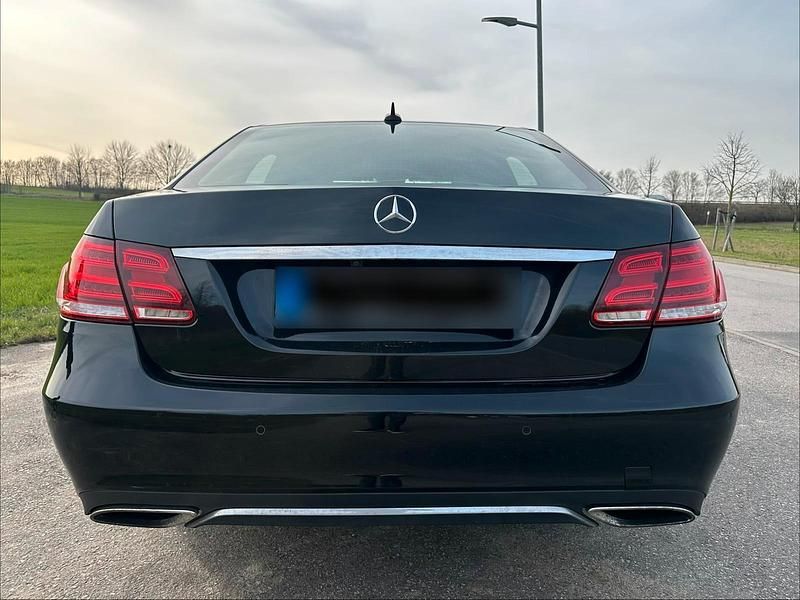 Gebraucht Mercedes E350 258 PS (189 kW) 2014 Schwarz Limousine