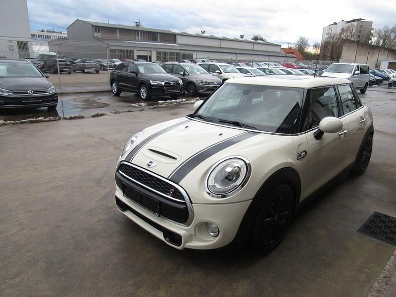 Gebraucht Mini Cooper 192 PS (141 kW) 2015 Weiß Kleinwagen