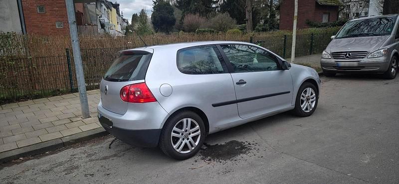 Gebraucht VW Golf V 85 PS (62 kW) 2007 Silber Kombi