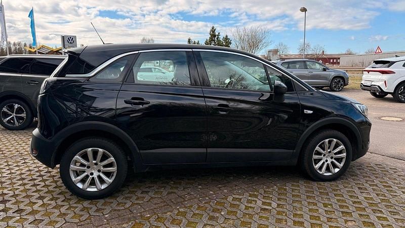 Gebraucht Opel Crossland Elegance 131 PS (96 kW) 2022 Schwarz SUV