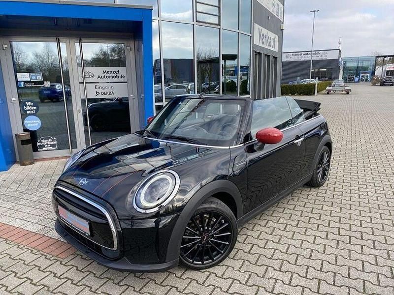 Gebraucht Mini Cooper Essential 136 PS (100 kW) 2022 Schwarz Kleinwagen