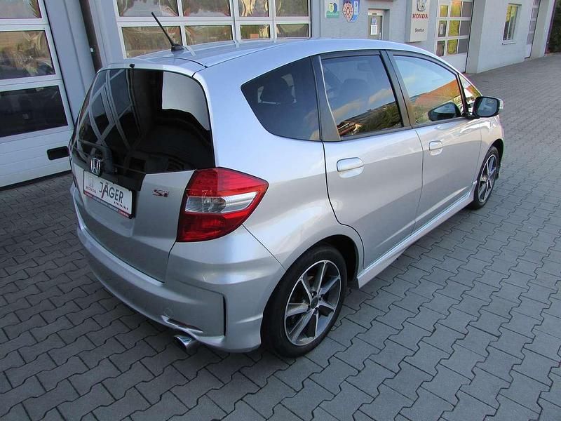 Gebraucht Honda Jazz SI 99 PS (72 kW) 2014 Alabaster silver m. Kleinwagen