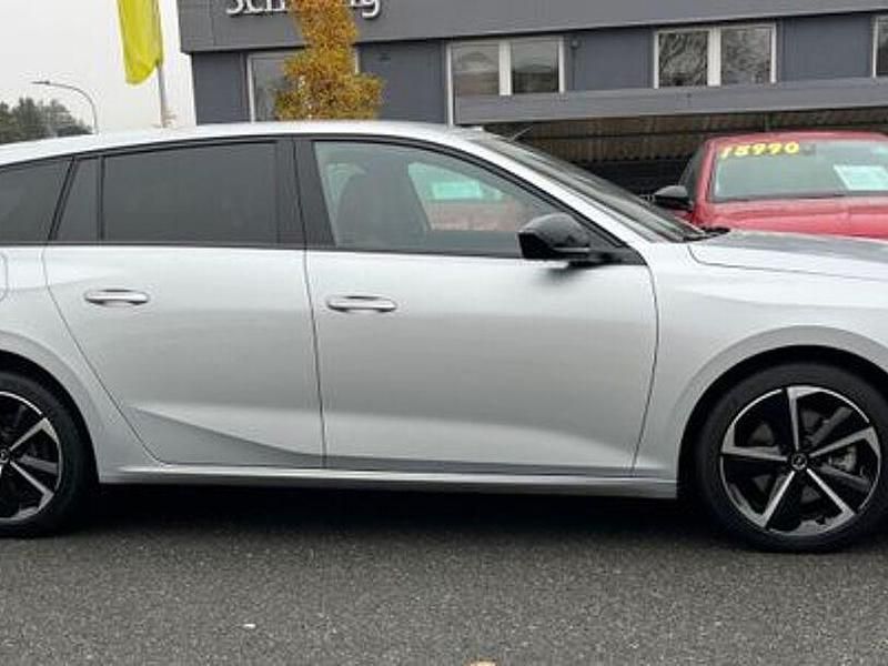 Gebraucht Opel Astra 131 PS (96 kW) 2024 Kristall silber Kombi