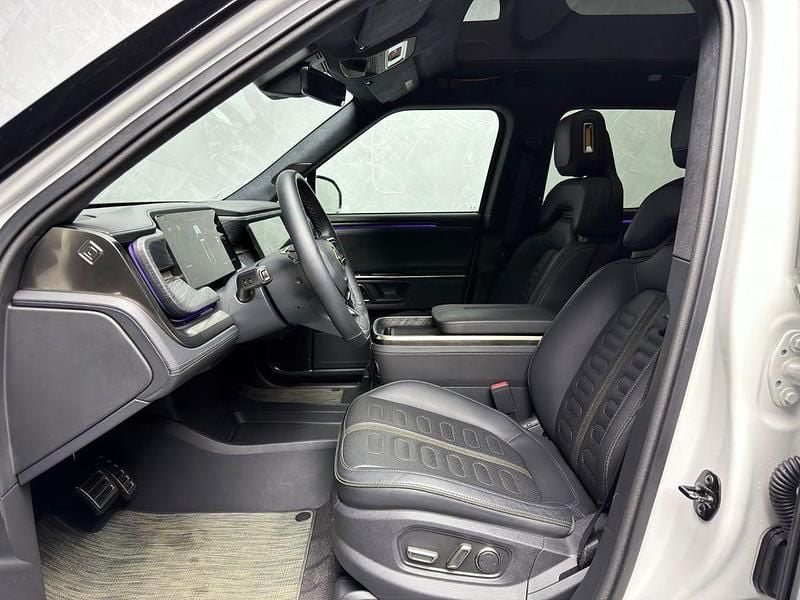 Gebraucht Rivian R1T 614 kW (835 PS) 2023 Weiß Pickup